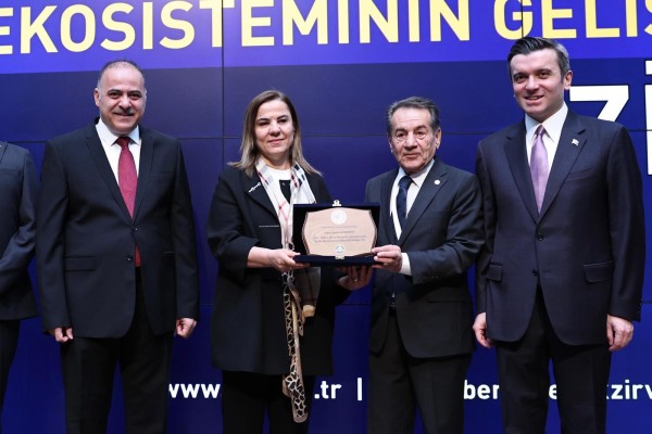 Haberleşme Genel Müdürlüğü “Siber Güvenlik Ekosistemine Katkı Veren Kamu Görevlisi Kategorisi”nde Ödüle Layık Görüldü